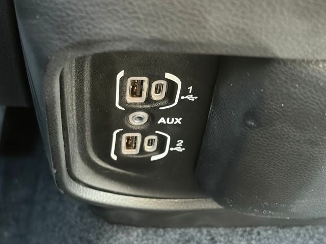 2027 RAM Ram 1500 RAM 1500 TRADESMAN CREW CAB 4X4 5'7' BOX