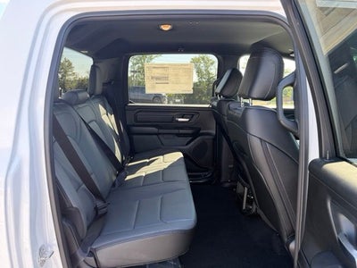 2027 RAM Ram 1500 RAM 1500 TRADESMAN CREW CAB 4X4 5'7' BOX