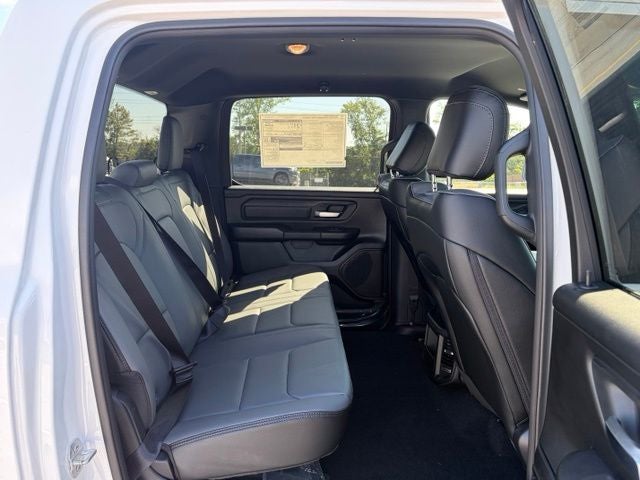 2027 RAM Ram 1500 RAM 1500 TRADESMAN CREW CAB 4X4 5'7' BOX