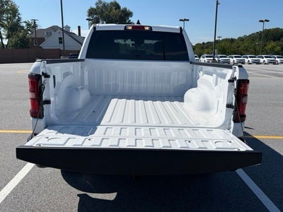 2027 RAM Ram 1500 RAM 1500 TRADESMAN CREW CAB 4X4 5'7' BOX