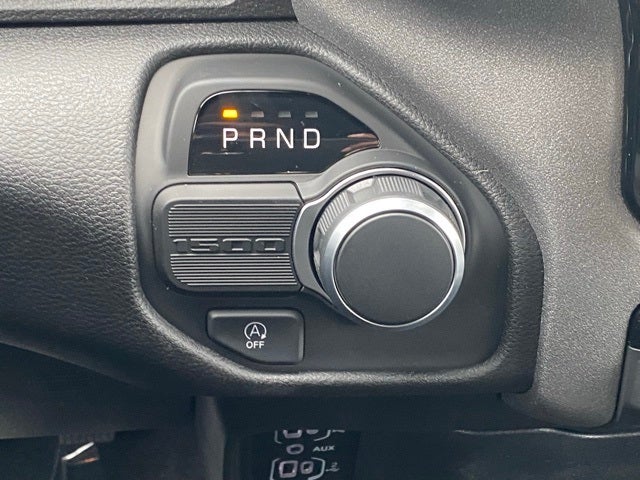 2026 RAM Ram 1500 RAM 1500 TRADESMAN QUAD CAB 4X2 6'4' BOX