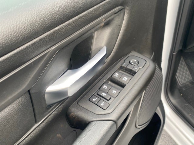 2026 RAM Ram 1500 RAM 1500 TRADESMAN QUAD CAB 4X2 6'4' BOX