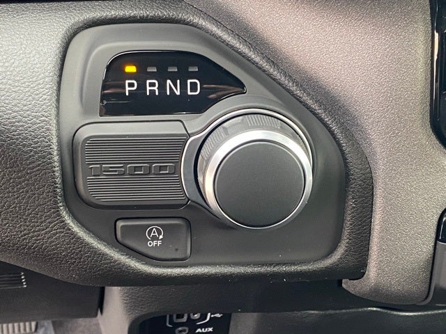 2026 RAM Ram 1500 RAM 1500 TRADESMAN QUAD CAB 4X2 6'4' BOX