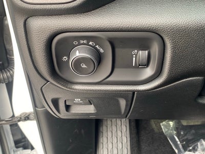 2026 RAM Ram 1500 RAM 1500 TRADESMAN QUAD CAB 4X2 6'4' BOX