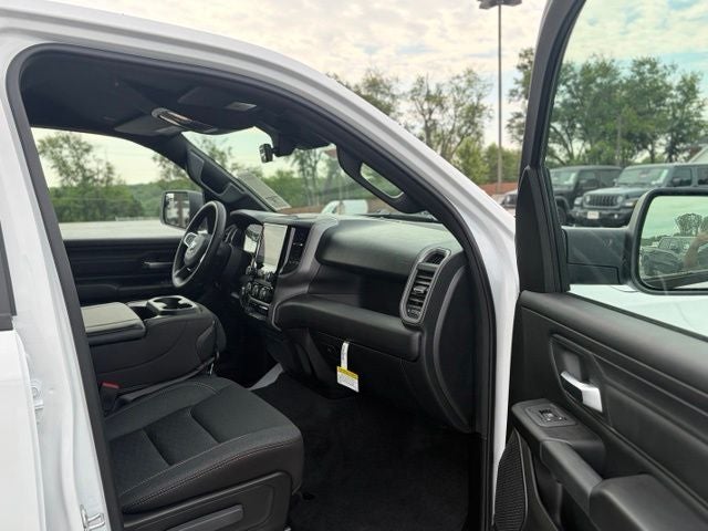 2026 RAM Ram 1500 RAM 1500 EXPRESS QUAD CAB 4X2 6'4' BOX