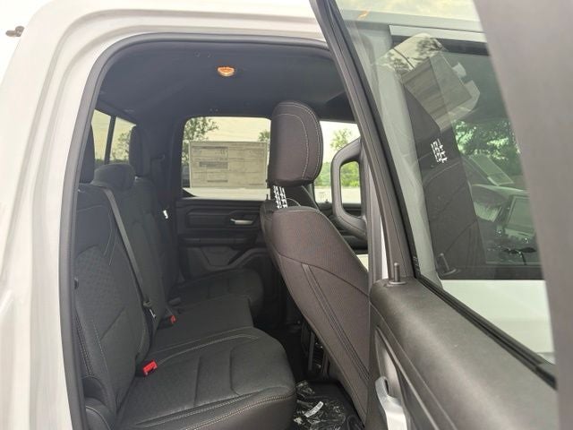 2026 RAM Ram 1500 RAM 1500 EXPRESS QUAD CAB 4X2 6'4' BOX