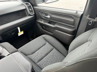 2026 RAM Ram 1500 RAM 1500 EXPRESS QUAD CAB 4X2 6'4' BOX