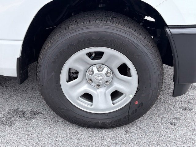 2027 RAM Ram 1500 RAM 1500 TRADESMAN QUAD CAB 4X4 6'4' BOX