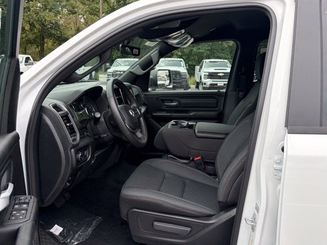 2027 RAM Ram 1500 RAM 1500 TRADESMAN QUAD CAB 4X4 6'4' BOX