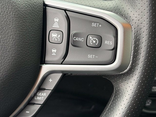 2027 RAM Ram 1500 RAM 1500 TRADESMAN QUAD CAB 4X4 6'4' BOX