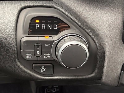2027 RAM Ram 1500 RAM 1500 TRADESMAN QUAD CAB 4X4 6'4' BOX