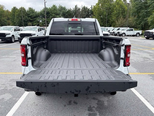 2027 RAM Ram 1500 RAM 1500 TRADESMAN QUAD CAB 4X4 6'4' BOX