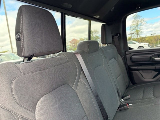 2027 RAM Ram 1500 RAM 1500 TRADESMAN QUAD CAB 4X4 6'4' BOX