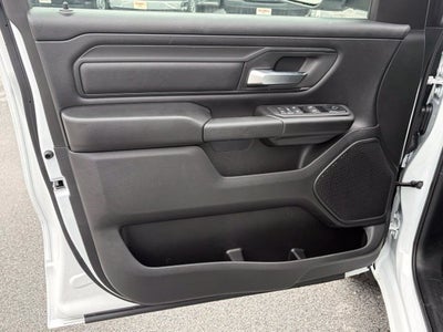 2027 RAM Ram 1500 RAM 1500 TRADESMAN CREW CAB 4X4 5'7' BOX