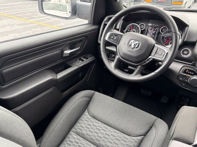 2027 RAM Ram 1500 RAM 1500 TRADESMAN CREW CAB 4X4 5'7' BOX