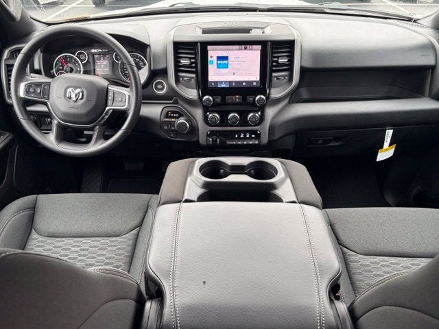2027 RAM Ram 1500 RAM 1500 TRADESMAN CREW CAB 4X4 5'7' BOX