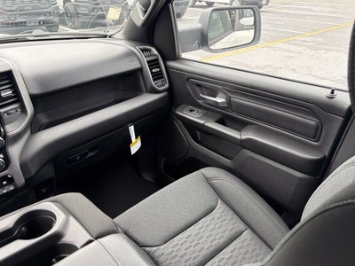 2027 RAM Ram 1500 RAM 1500 TRADESMAN CREW CAB 4X4 5'7' BOX