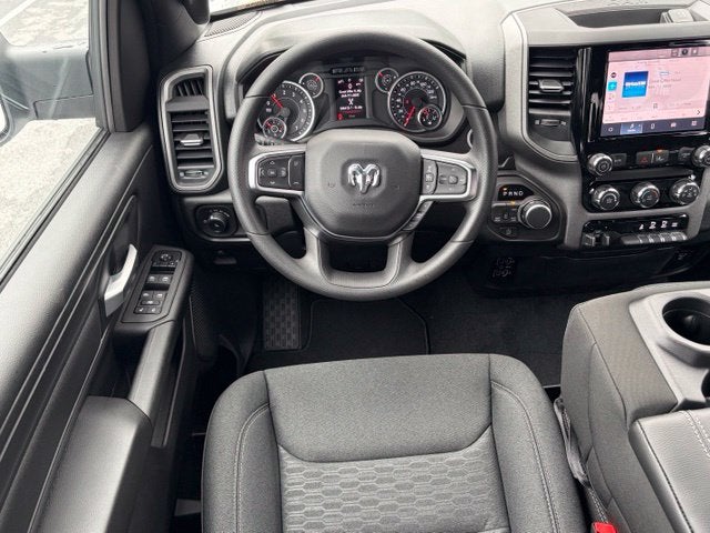 2027 RAM Ram 1500 RAM 1500 TRADESMAN CREW CAB 4X4 5'7' BOX
