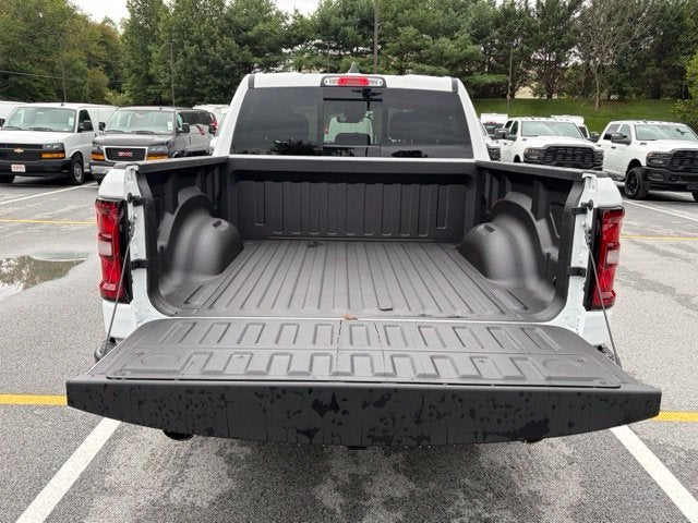 2027 RAM Ram 1500 RAM 1500 TRADESMAN CREW CAB 4X4 5'7' BOX