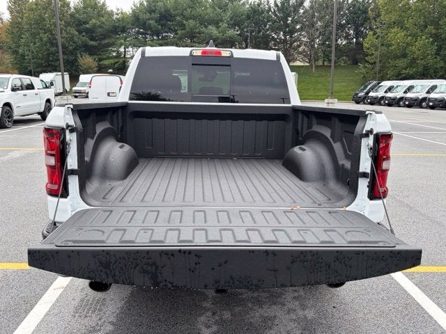 2027 RAM Ram 1500 RAM 1500 TRADESMAN CREW CAB 4X4 5'7' BOX