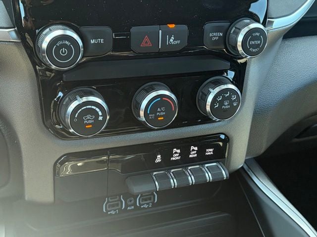 2026 RAM Ram 1500 RAM 1500 EXPRESS CREW CAB 4X4 5'7' BOX