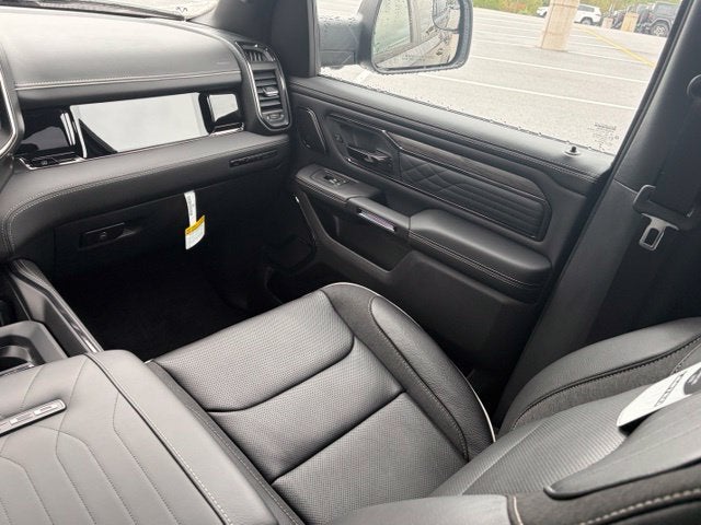 2027 RAM Ram 1500 RAM 1500 LIMITED CREW CAB 4X4 5'7' BOX
