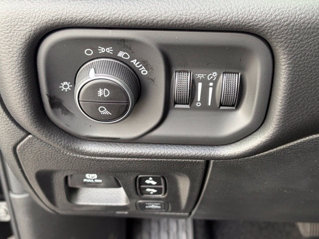 2027 RAM Ram 1500 RAM 1500 LARAMIE CREW CAB 4X4 5'7' BOX