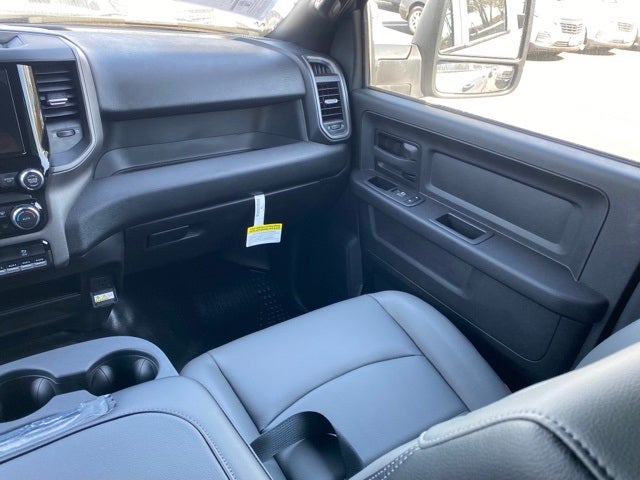 2023 RAM Ram 3500 RAM 3500 TRADESMAN CREW CAB 4X4 6'4' BOX