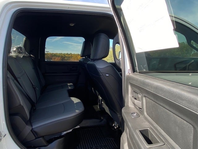 2023 RAM Ram 3500 RAM 3500 TRADESMAN CREW CAB 4X4 6'4' BOX