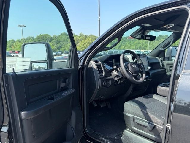 2026 RAM 2500 RAM 2500 BLACK EXPRESS CREW CAB 4X4 6'4' BOX