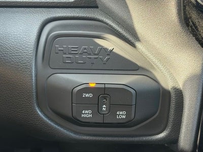 2026 RAM 2500 RAM 2500 BLACK EXPRESS CREW CAB 4X4 6'4' BOX