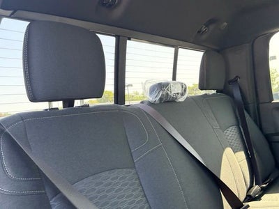 2026 RAM 2500 RAM 2500 BLACK EXPRESS CREW CAB 4X4 6'4' BOX