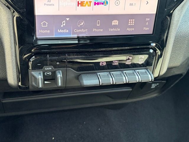 2026 RAM Ram 2500 RAM 2500 BLACK EXPRESS CREW CAB 4X4 6'4' BOX