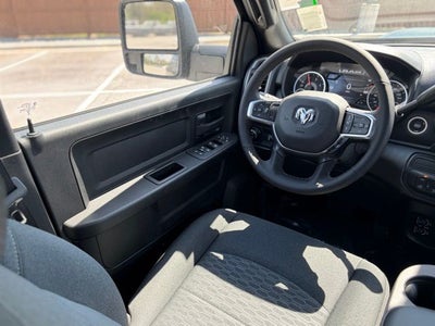 2026 RAM Ram 2500 RAM 2500 BLACK EXPRESS CREW CAB 4X4 6'4' BOX