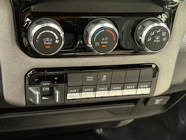 2026 RAM Ram 2500 RAM 2500 TRADESMAN REGULAR CAB 4X4 8' BOX
