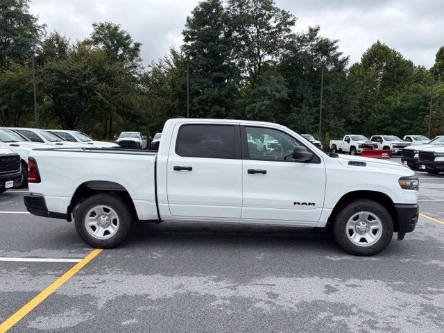 2026 RAM Ram 1500 RAM 1500 TRADESMAN CREW CAB 4X2 5'7' BOX