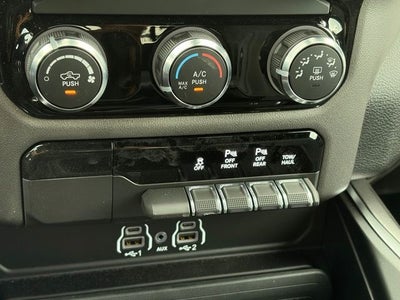 2026 RAM Ram 1500 RAM 1500 EXPRESS CREW CAB 4X4 5'7' BOX