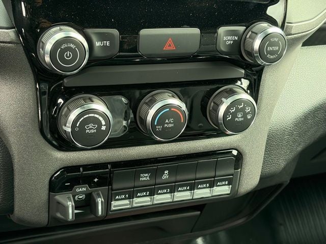 2026 RAM Ram 2500 RAM 2500 TRADESMAN CREW CAB 4X4 6'4' BOX