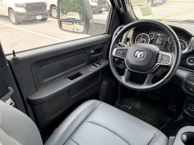2026 RAM Ram 3500 Chassis Cab RAM 3500 TRADESMAN CREW CAB CHASSIS 4X4 60' CA