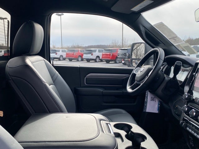 2025 RAM Ram 5500 Chassis Cab RAM 5500 TRADESMAN CHASSIS REGULAR CAB 4X4 84' CA