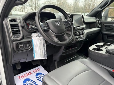 2025 RAM 5500 Chassis RAM 5500 TRADESMAN CHASSIS REGULAR CAB 4X4 84' CA