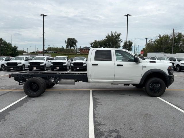 2026 RAM Ram 5500 Chassis Cab RAM 5500 TRADESMAN CHASSIS CREW CAB 4X4 84' CA