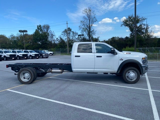 2025 RAM Ram 5500 Chassis Cab RAM 5500 TRADESMAN CHASSIS CREW CAB 4X4 84' CA