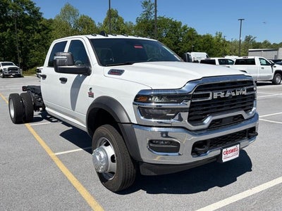 2026 RAM Ram 5500 Chassis Cab RAM 5500 TRADESMAN CHASSIS CREW CAB 4X4 84' CA