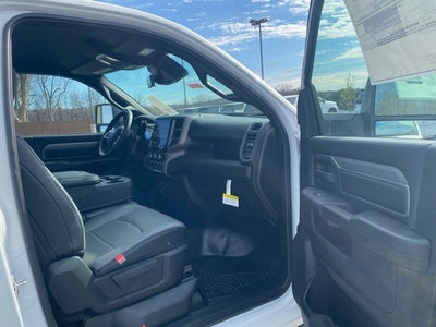 2026 RAM Ram 3500 Chassis Cab RAM 3500 TRADESMAN CHASSIS REGULAR CAB 4X2 84' CA