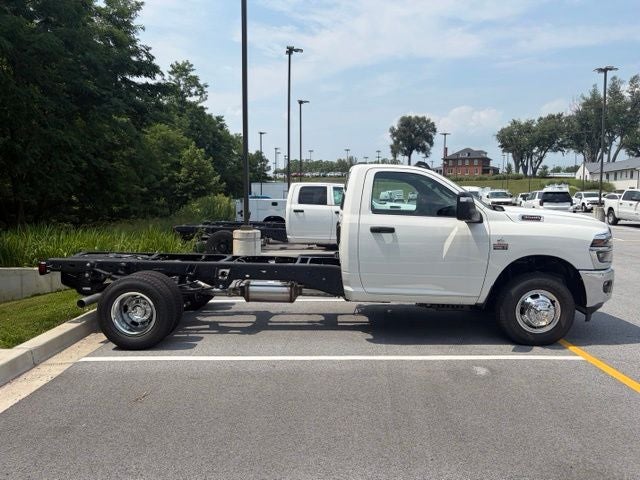 2026 RAM Ram 3500 Chassis Cab RAM 3500 TRADESMAN CHASSIS REGULAR CAB 4X2 84' CA